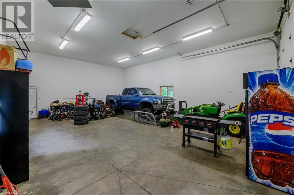 936 WINDHAM 11 Road