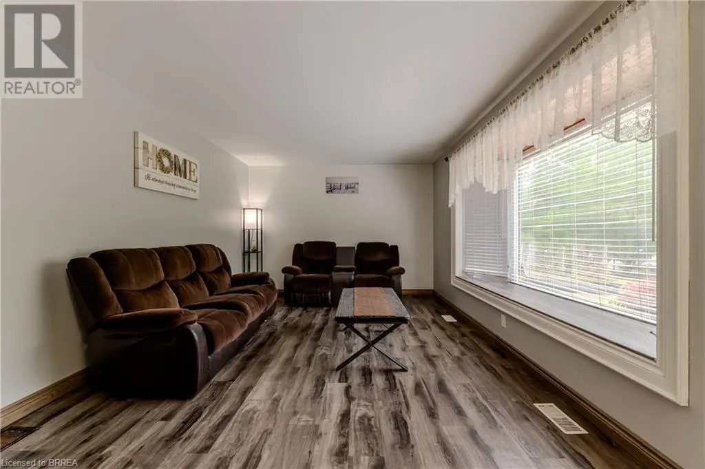 936 WINDHAM 11 Road