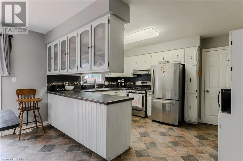 936 WINDHAM 11 Road