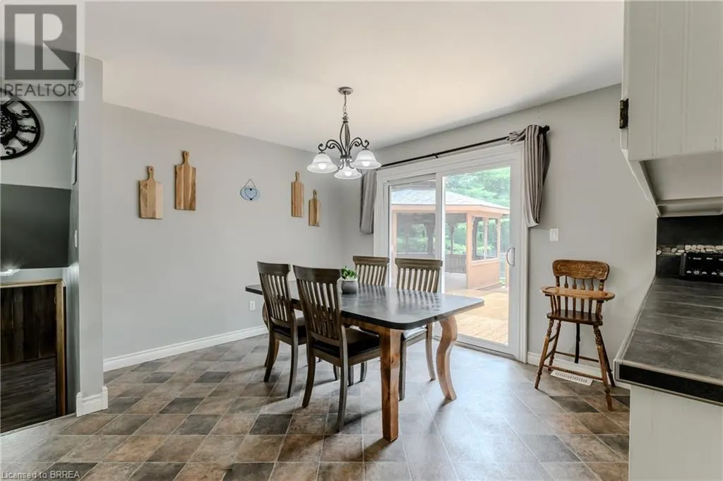 936 WINDHAM 11 Road
