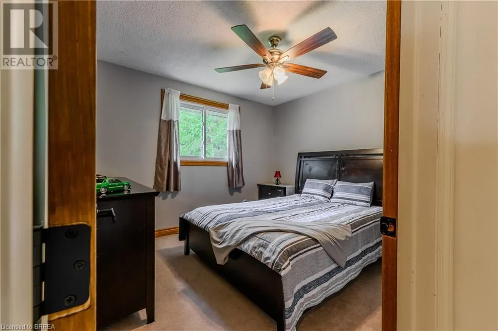 936 WINDHAM 11 Road