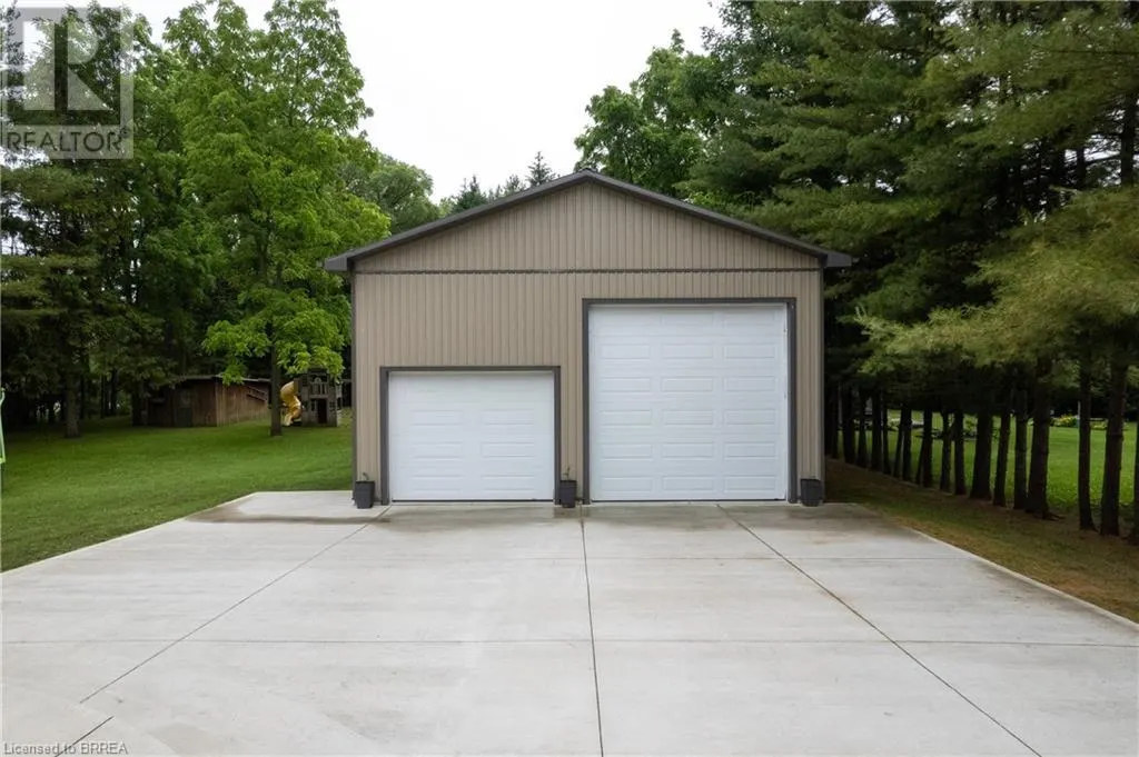 936 WINDHAM 11 Road