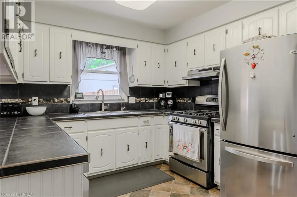 936 WINDHAM 11 Road