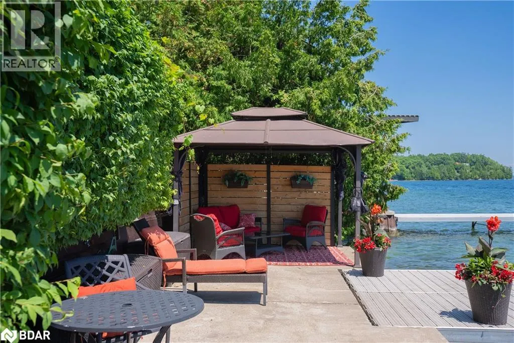 13 GEORGINA Drive