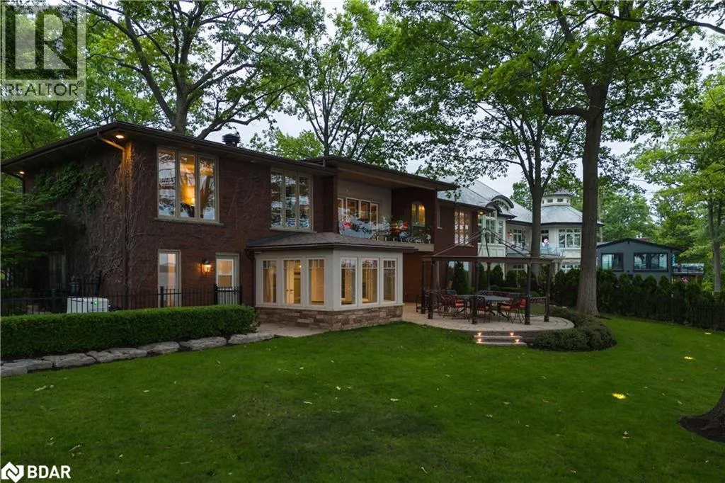13 GEORGINA Drive