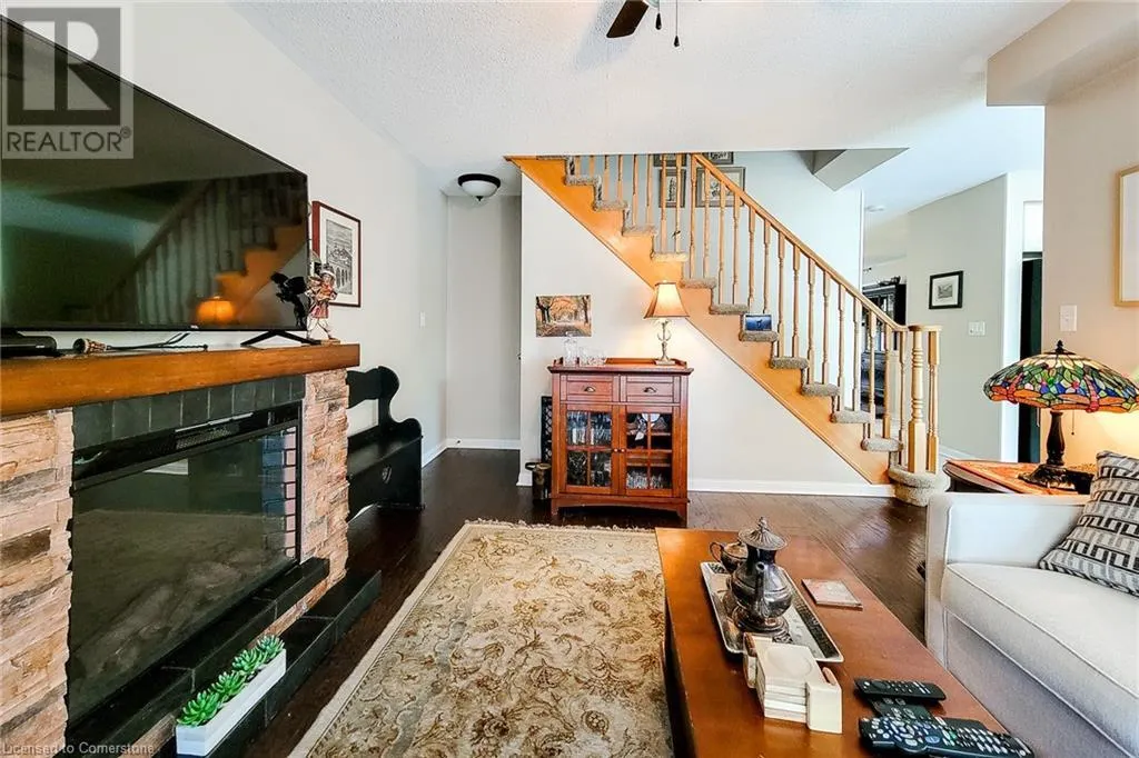 619 PORTER Way