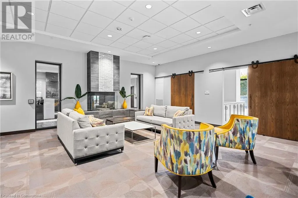 30 HAMILTON Street S Unit# 703, #703