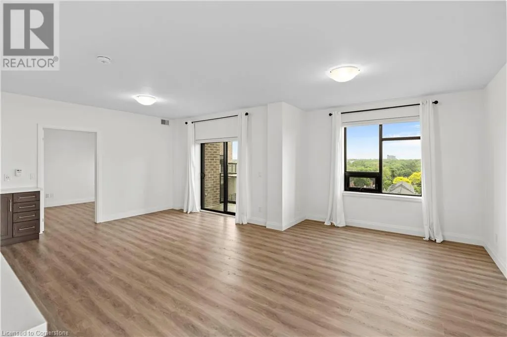 30 HAMILTON Street S Unit# 703, #703