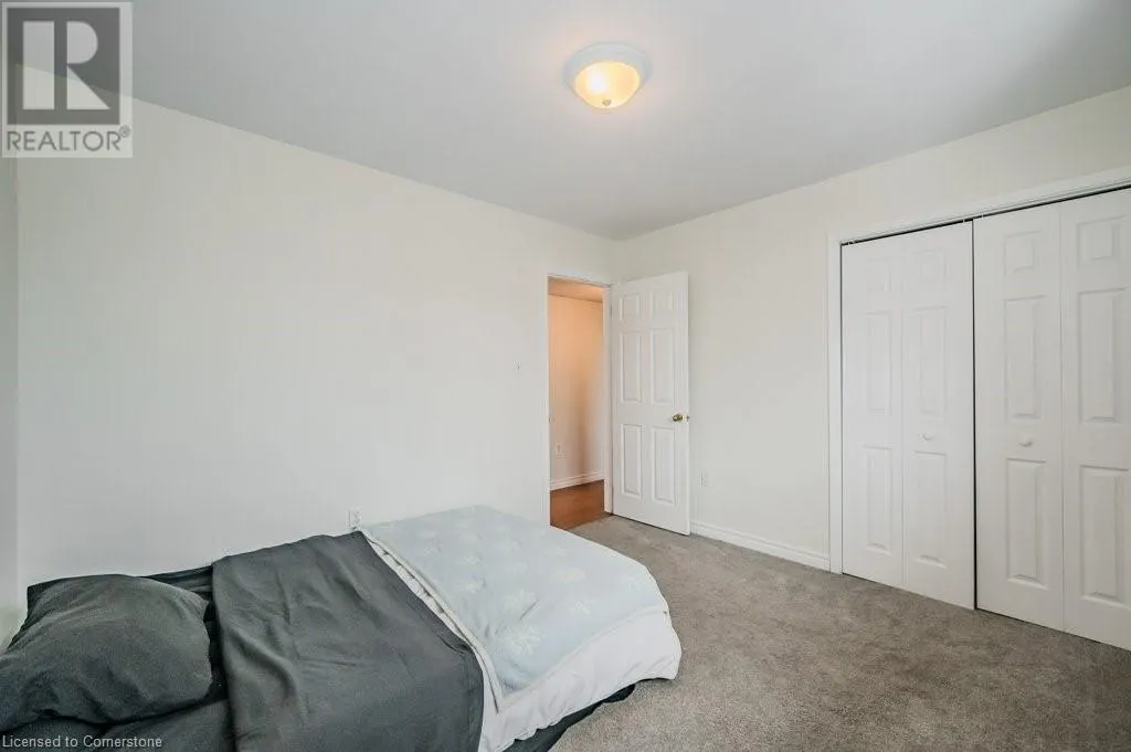 126 MAIN Street S