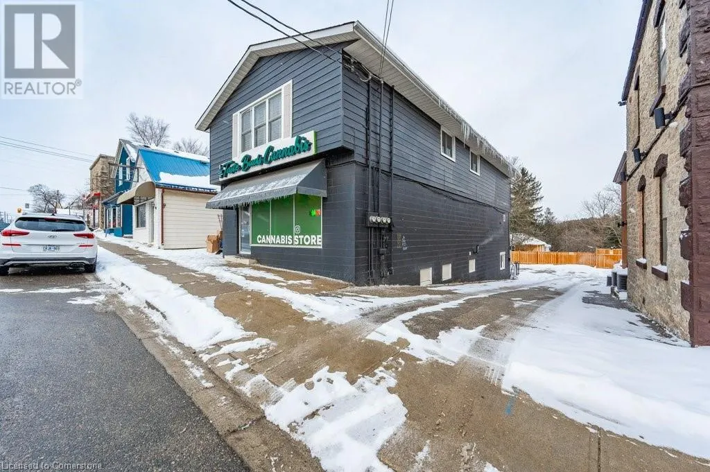 126 MAIN Street S