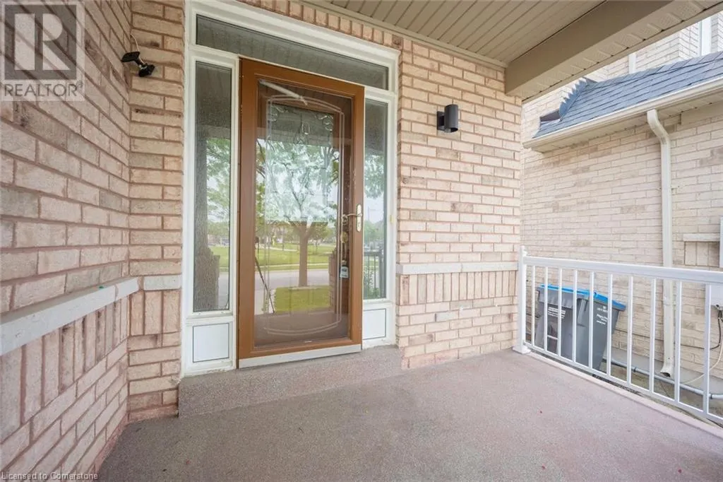 27 PUTNAM Drive