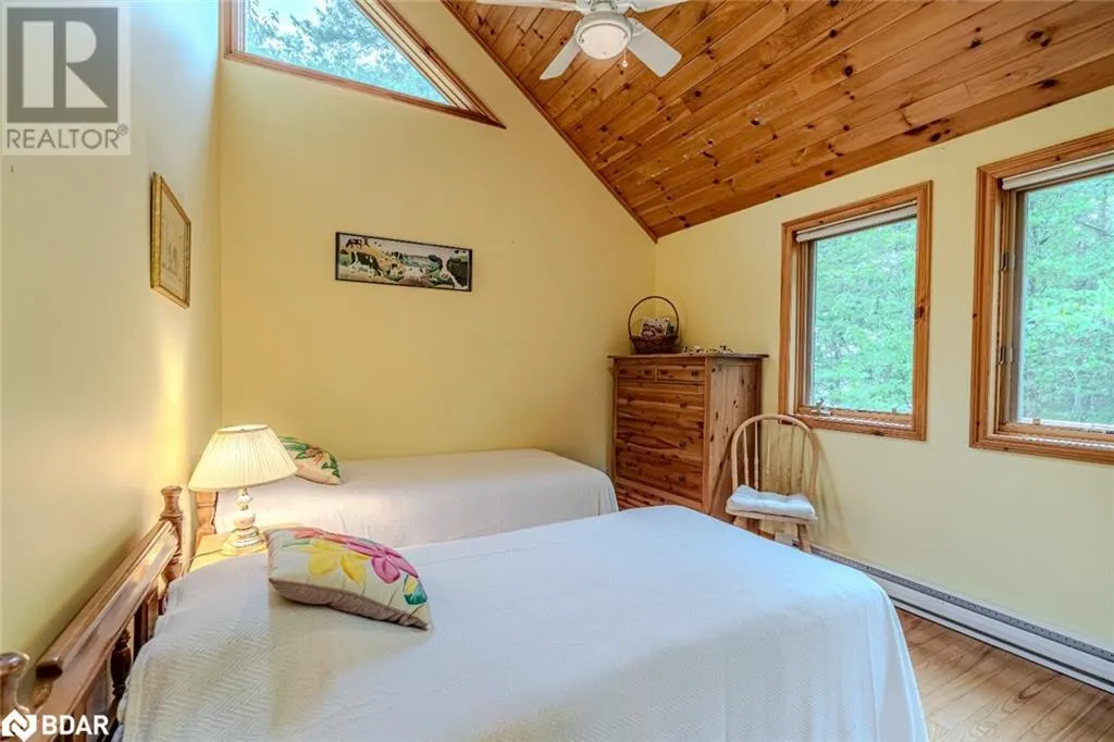 2 IS 880 GEORGIAN BAY