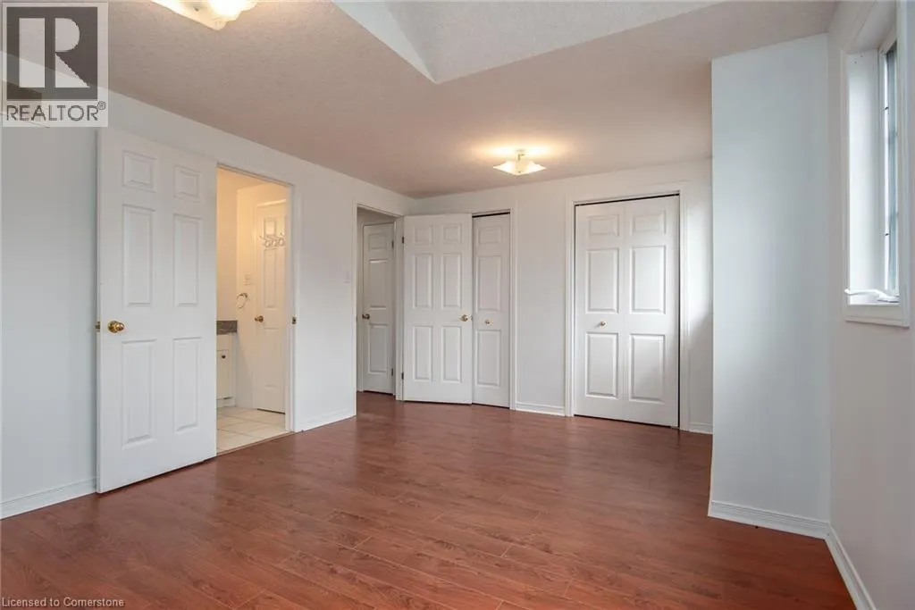 49 BOND Court