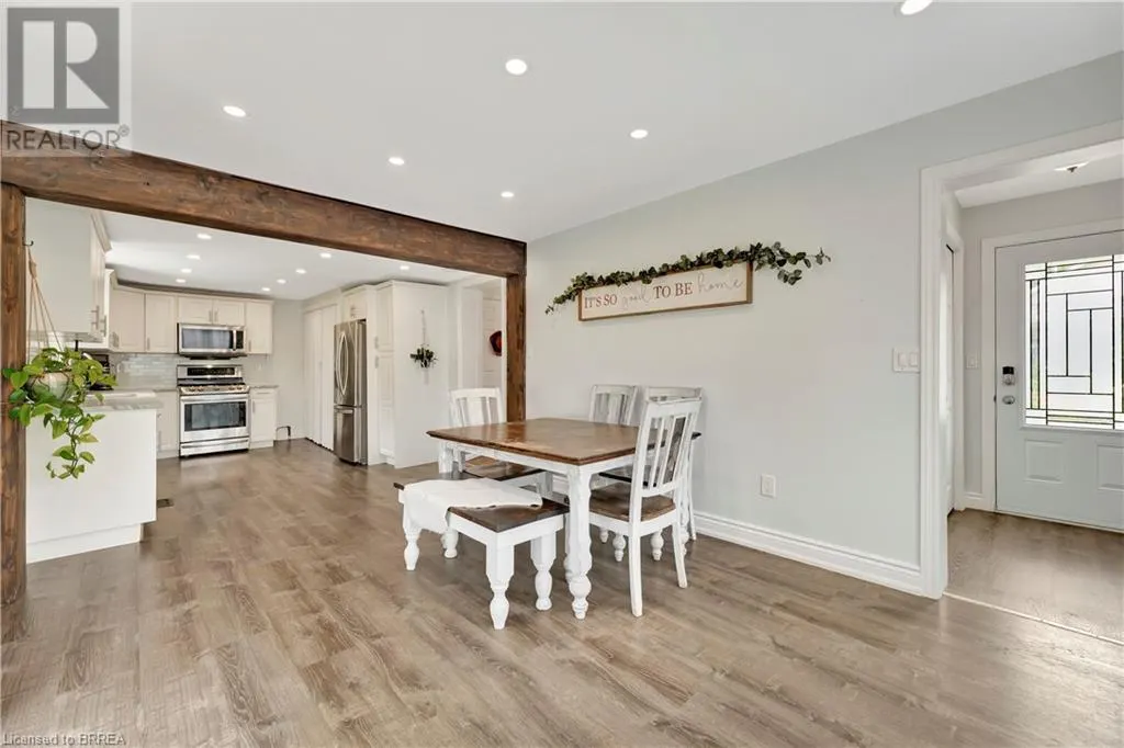 9 LORIMER Street