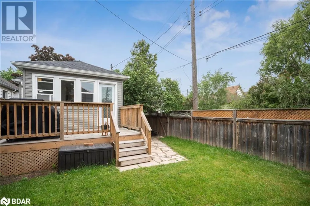 20 ROBINS Avenue