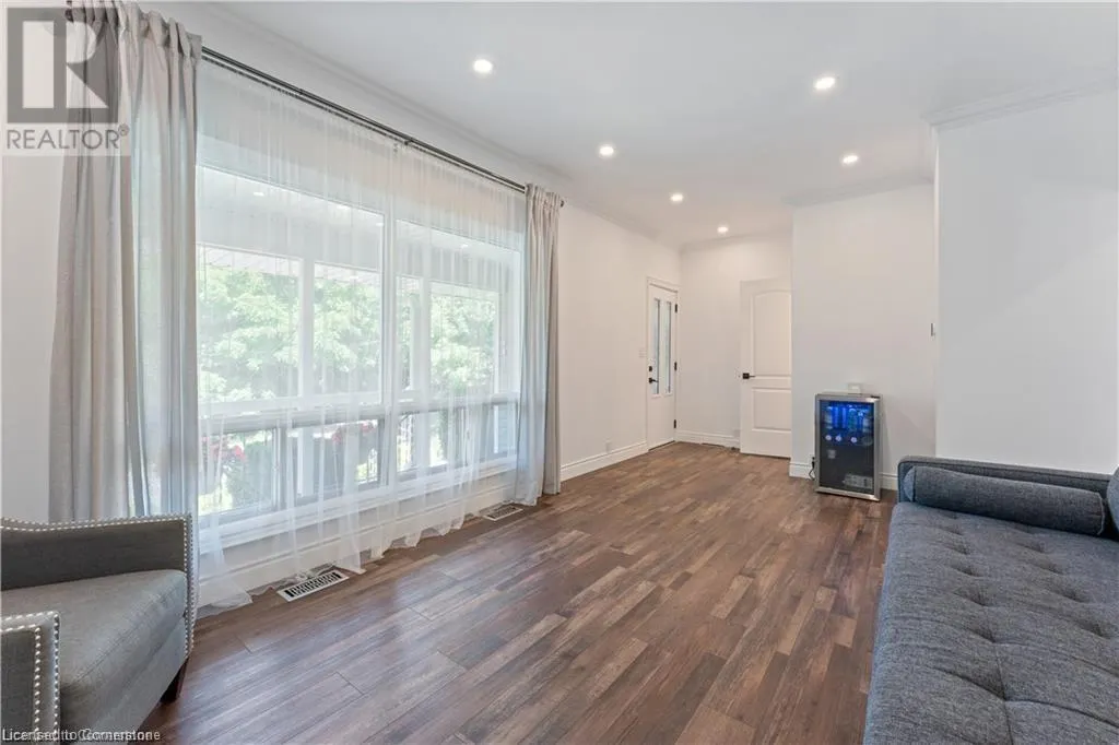 65 BROADWAY Street W