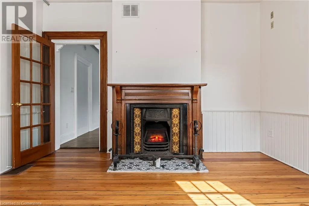 13 MOUNTAIN Street Unit# 4, #4