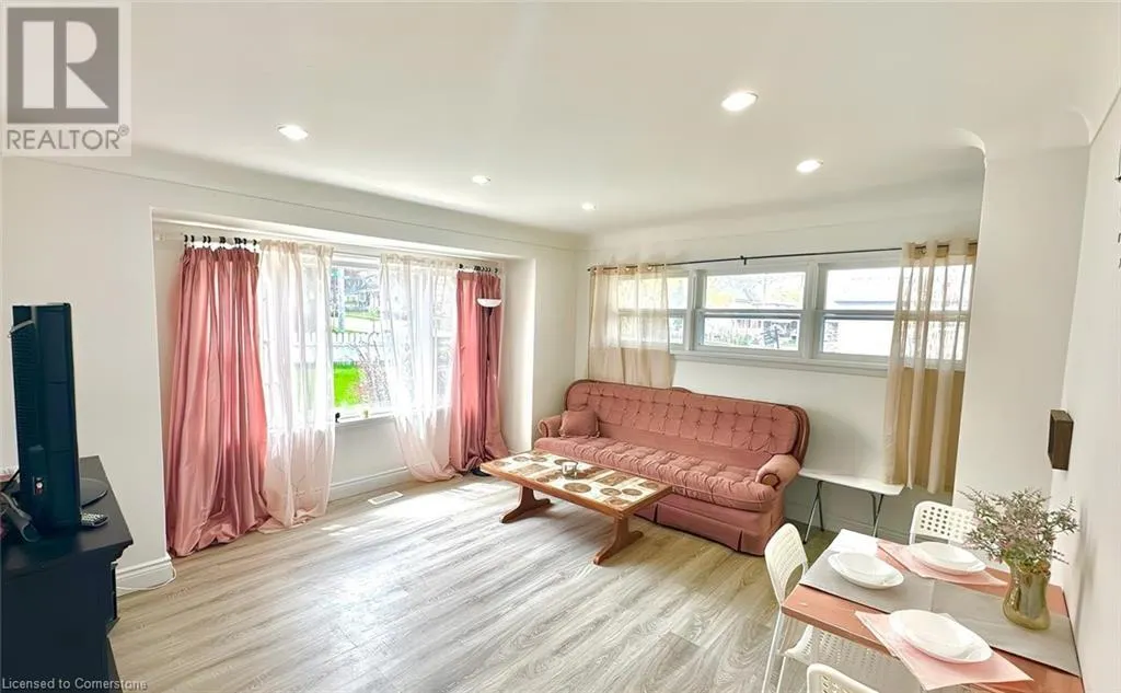 33 THIRD Avenue