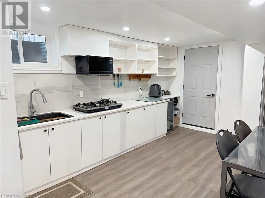 33 THIRD Avenue