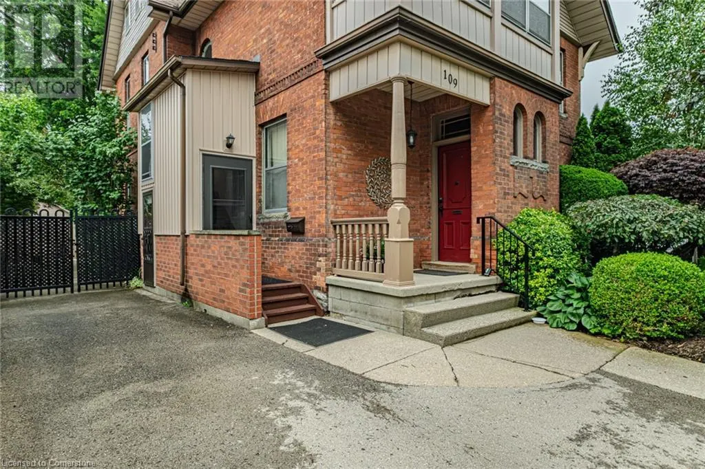 109 TALBOT Street N