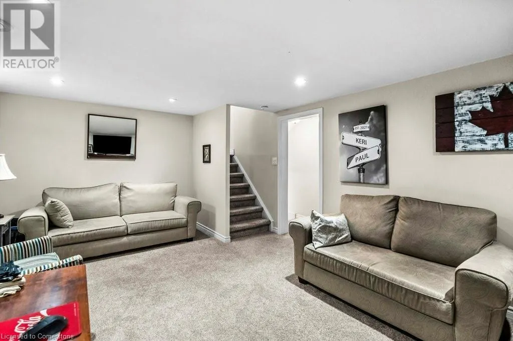 52 PARKSIDE Avenue