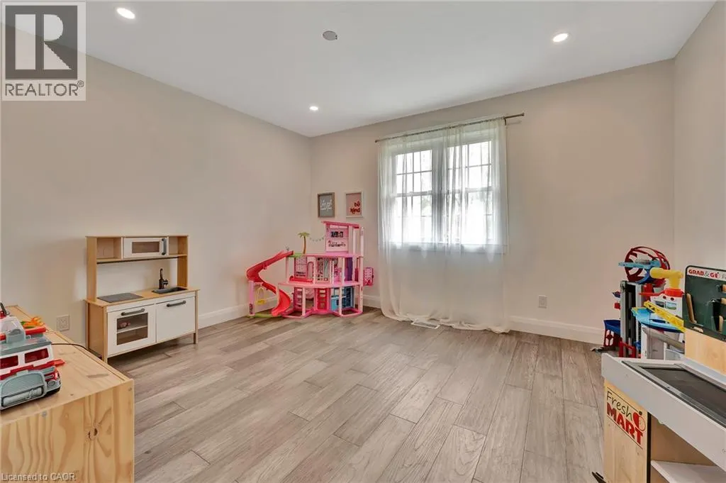441 SCENIC Drive