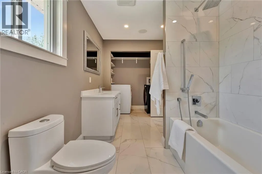 441 SCENIC Drive