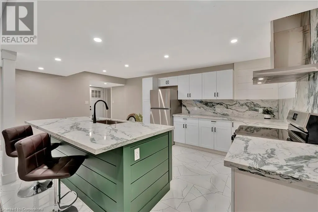 441 SCENIC Drive