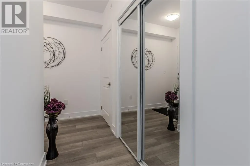 460 DUNDAS Street E Unit# 705, #705