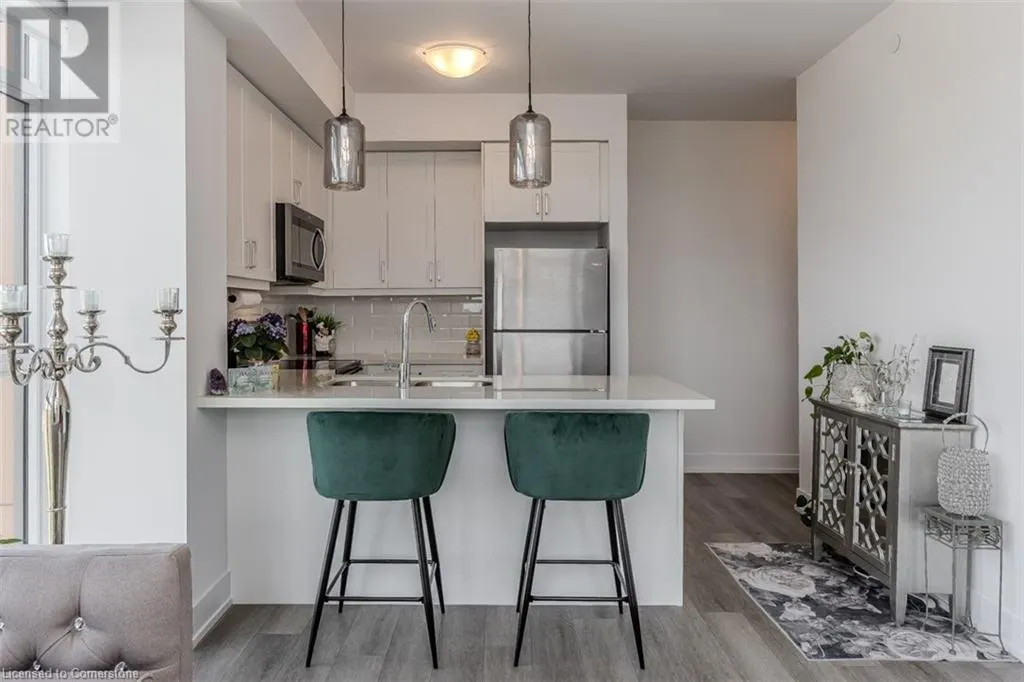 460 DUNDAS Street E Unit# 705, #705