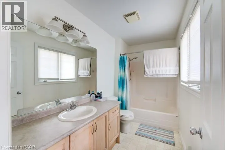 979 QUEENSBOROUGH Court