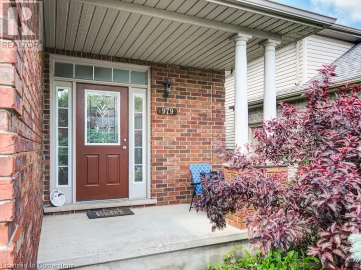 979 QUEENSBOROUGH Court