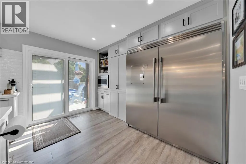 3 CLANSMAN Crescent