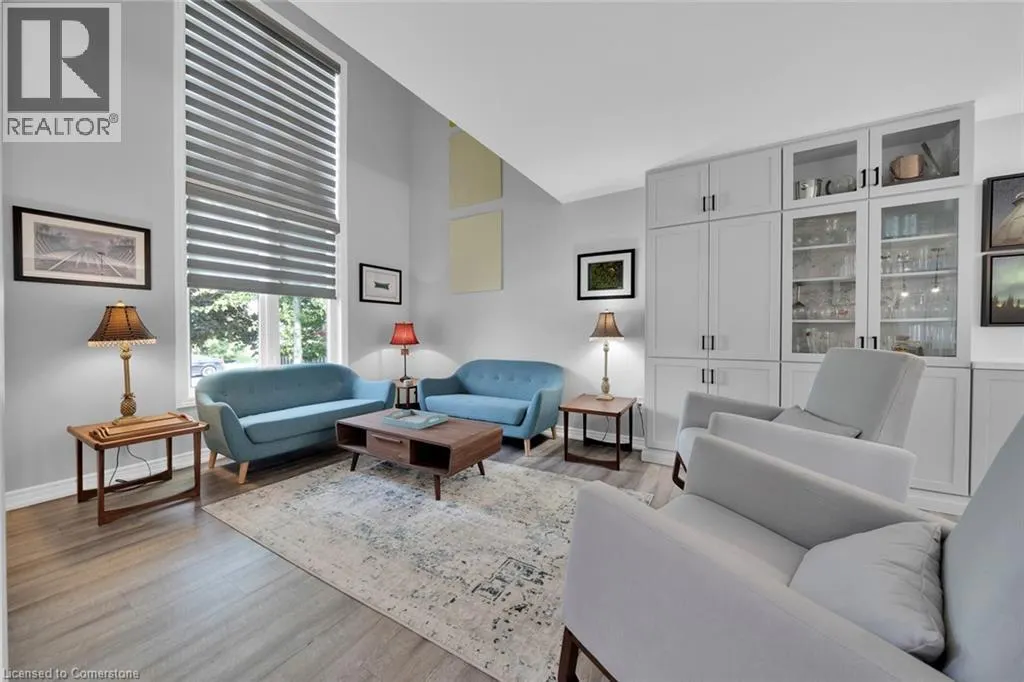 3 CLANSMAN Crescent