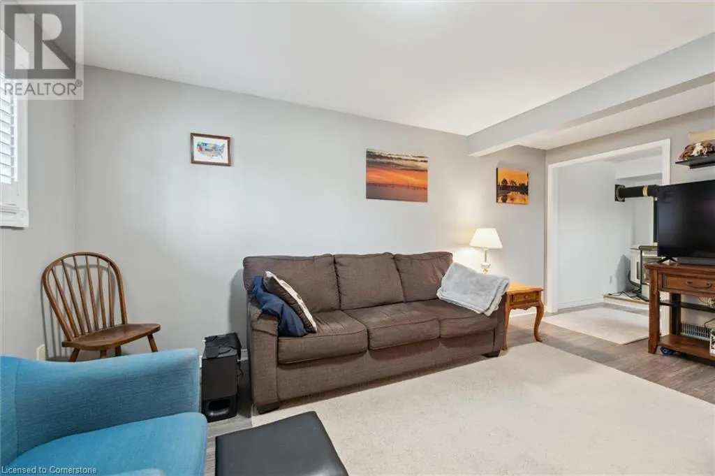 17 KEATING DR