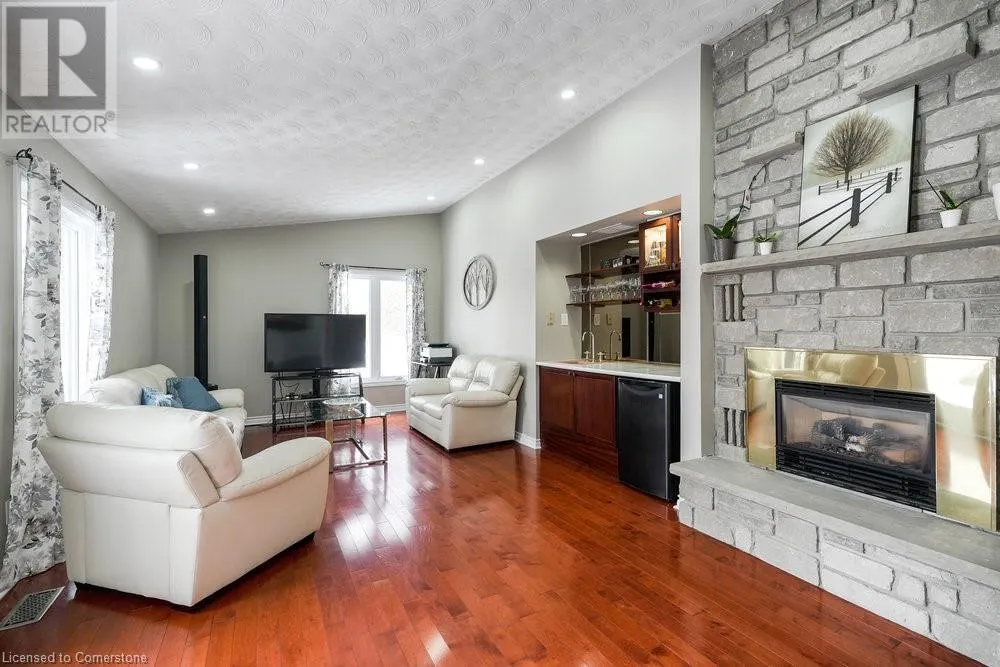 2658 GUYATT Road