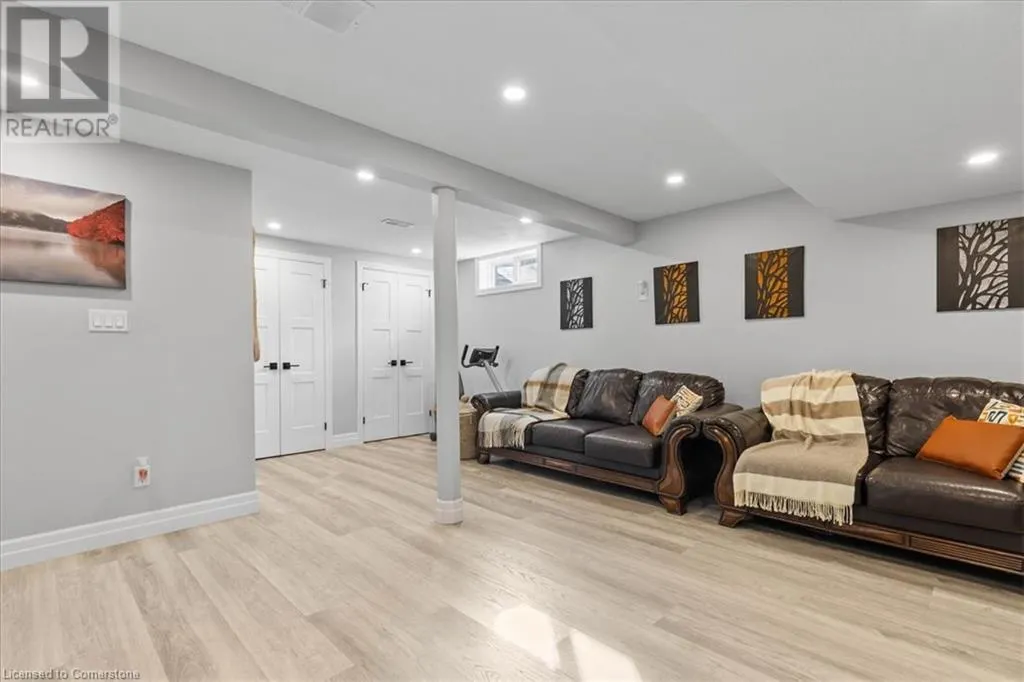 121 MELITA Street
