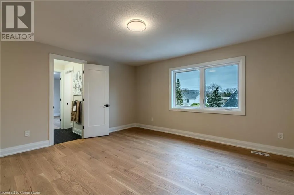 7 BARTLETT Avenue