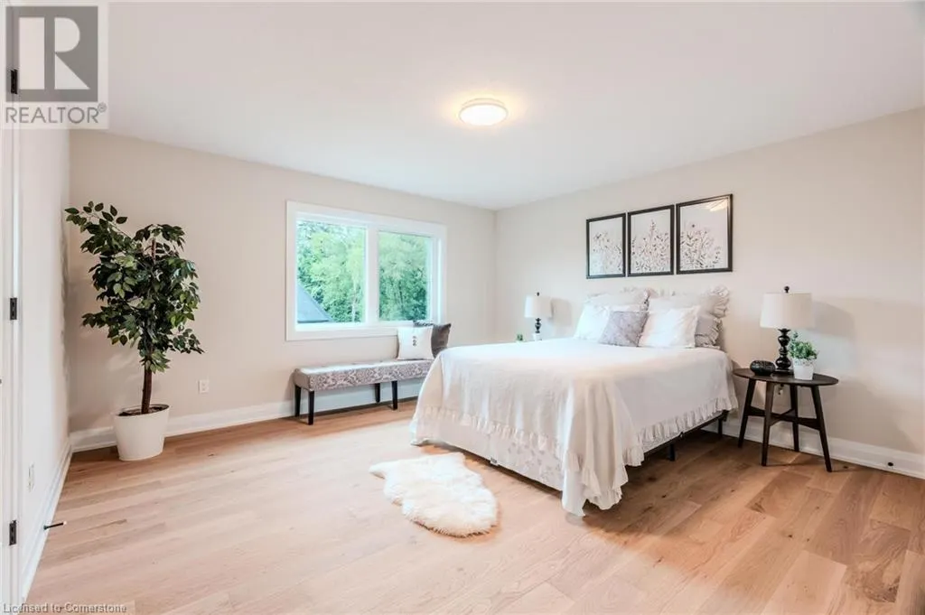 7 BARTLETT Avenue