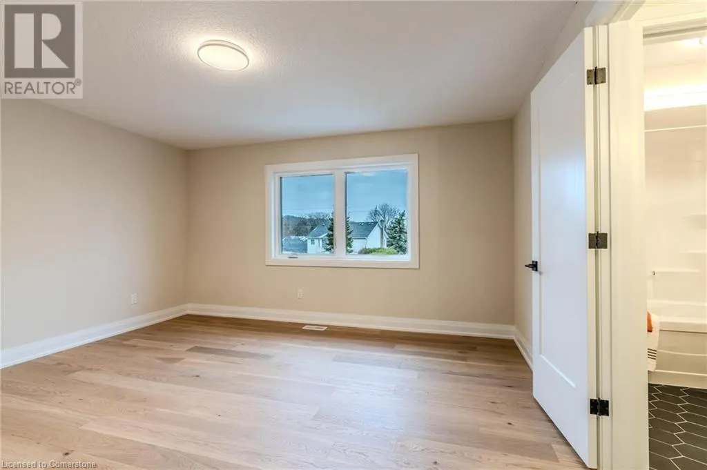 7 BARTLETT Avenue