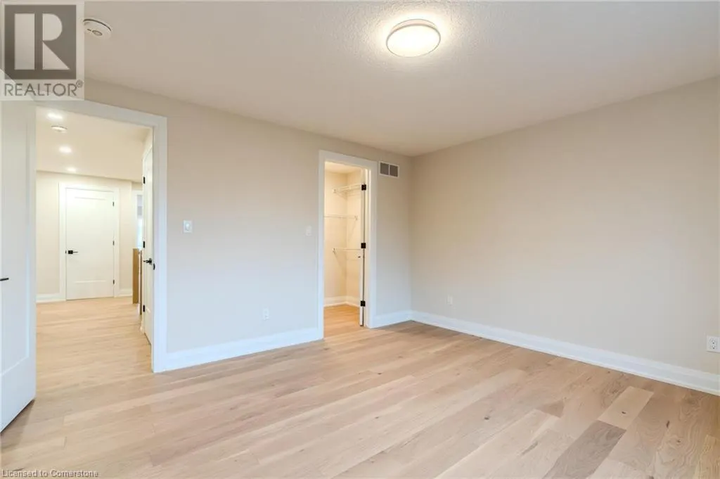 7 BARTLETT Avenue