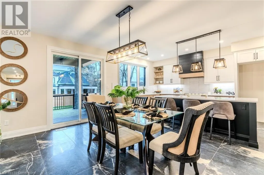 7 BARTLETT Avenue