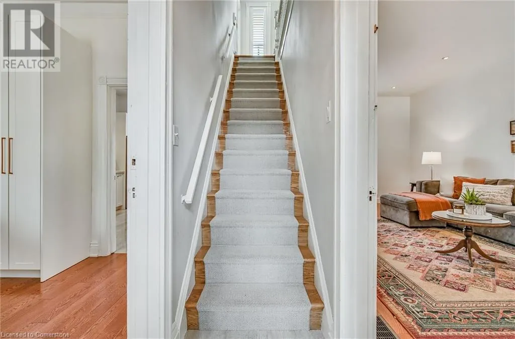 53 MURRAY Street E