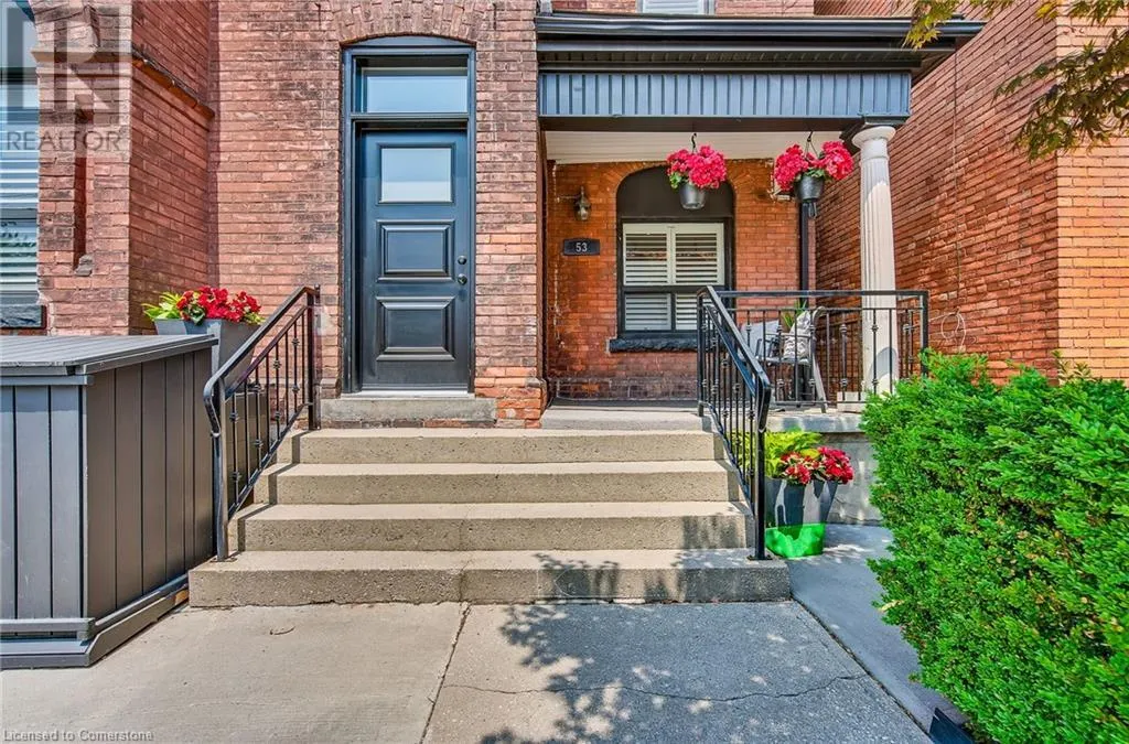 53 MURRAY Street E
