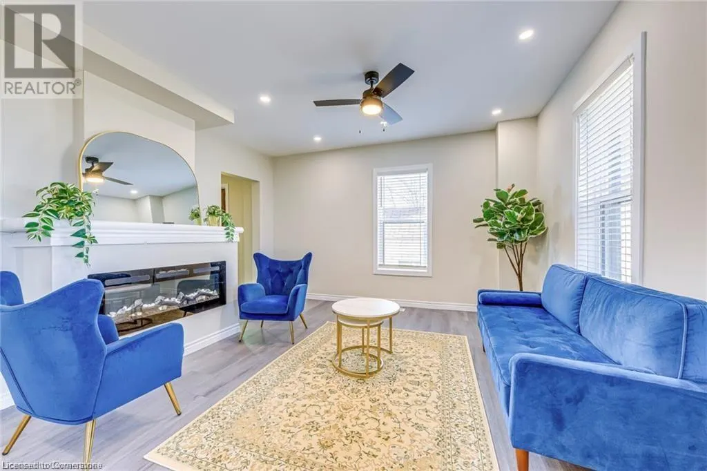 3590 LAKESHORE Road