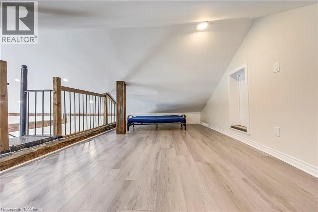 3590 LAKESHORE Road