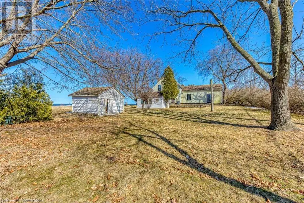 3590 LAKESHORE Road