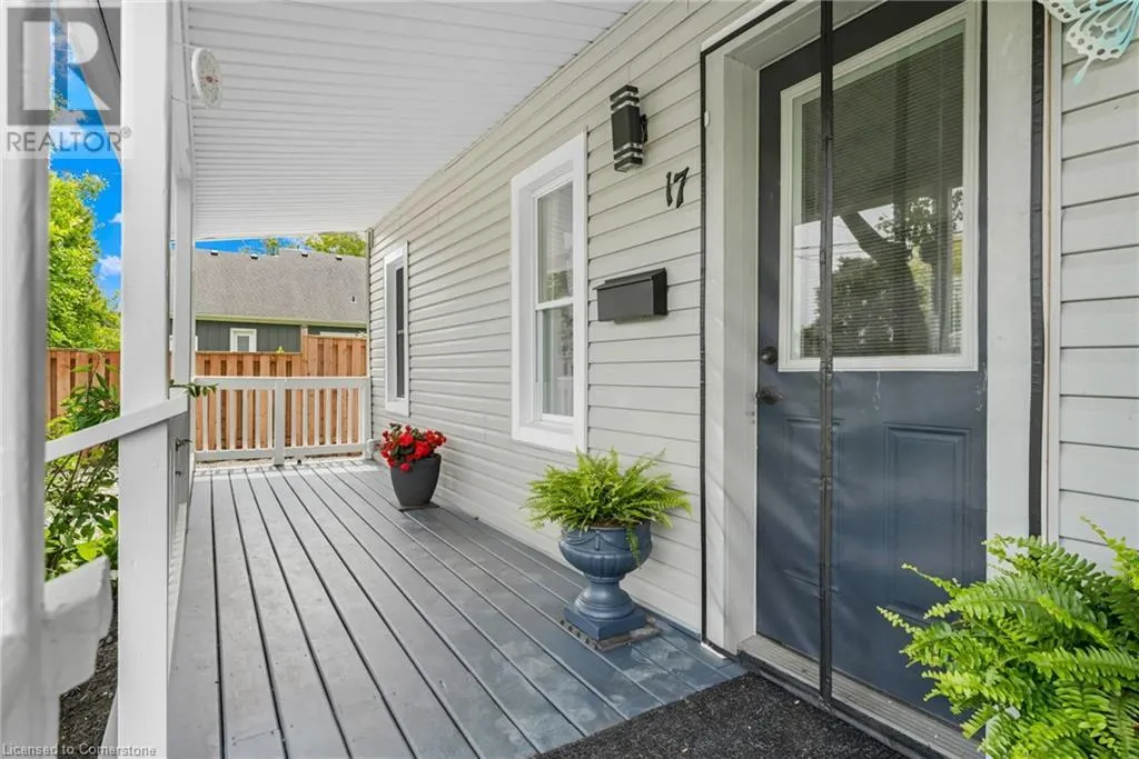 17 WINDSOR Avenue