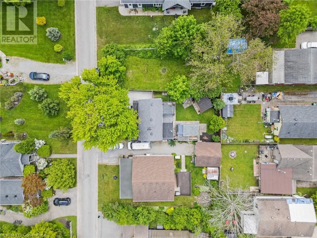 17 WINDSOR Avenue