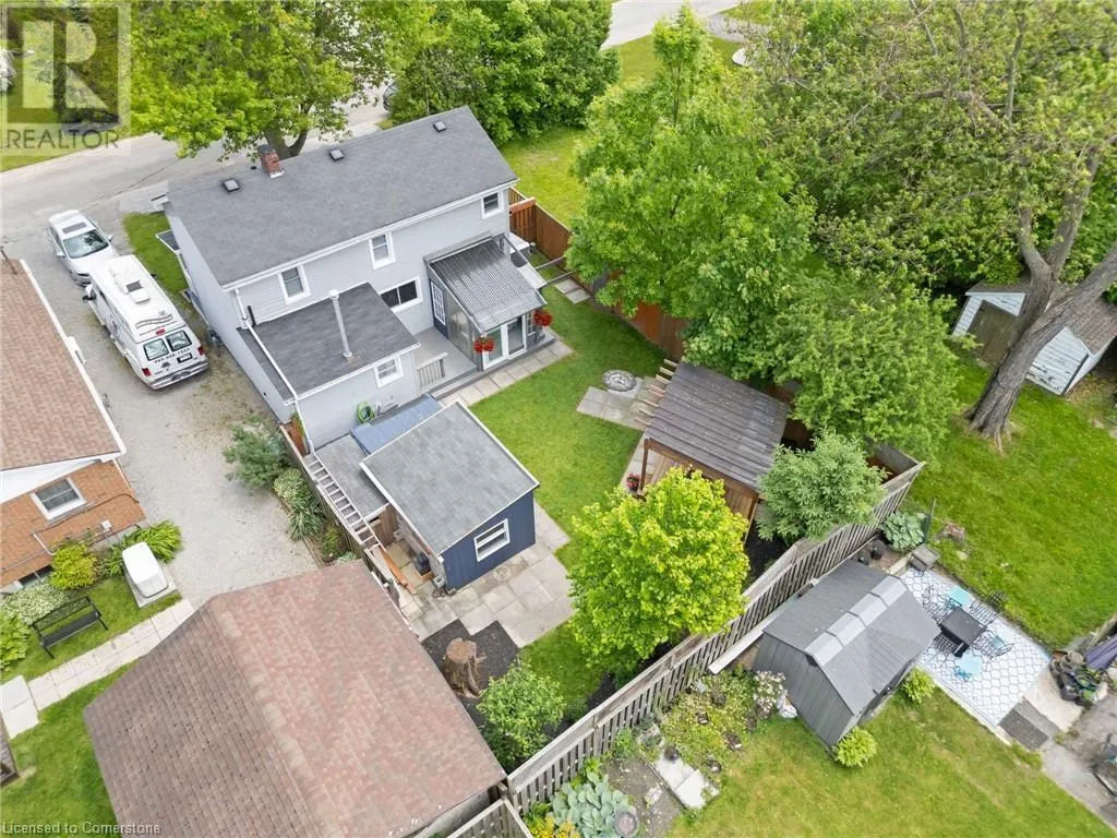 17 WINDSOR Avenue